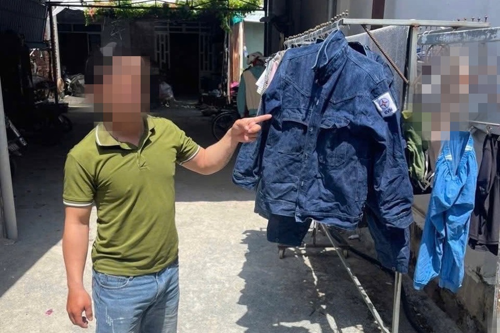 Giả làm nhân viên điện lực, cắt trộm dây cáp tại trạm biến áp ở TPHCM - 1 Giả làm nhân viên điện lực, cắt trộm dây cáp tại trạm biến áp ở TPHCM - 1