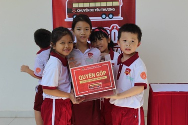 Xúc động những “chuyến xe yêu thương”