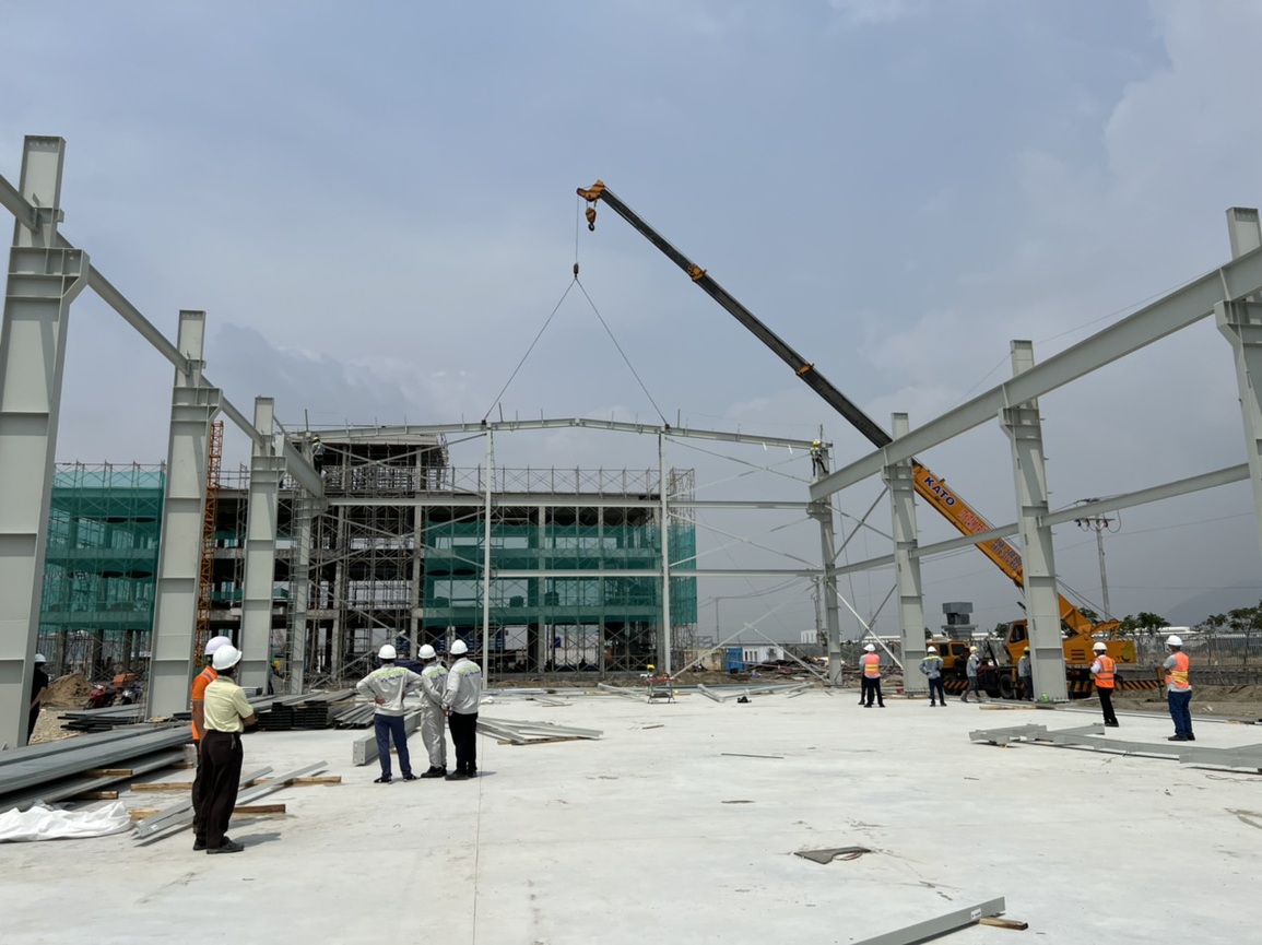 Hòa Phát dự kiến cung cấp vỏ container ra thị trường từ quý IV - 2 Hòa Phát dự kiến cung cấp vỏ container ra thị trường từ quý IV - 2