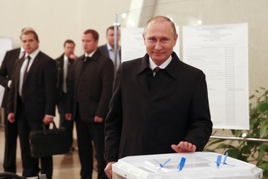 Đảng cầm quyền ở Nga thắng áp đảo trong bầu cử quốc hội