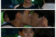 Kim Soo Hyun hồi tưởng cảnh “khóa môi” nam đồng nghiệp