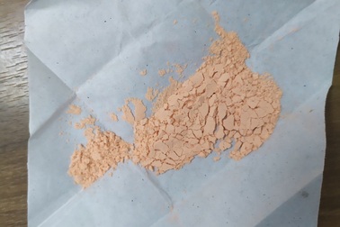 Hà Nội: Bé 3 tháng tuổi hôn mê, co giật vì dùng thuốc cam đánh tưa lưỡi