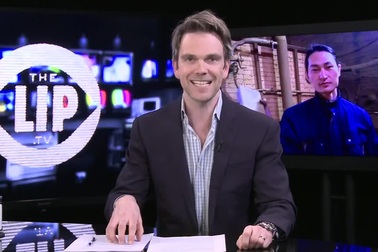 Nghệ sỹ đóng gạch bằng khói bụi của Bắc Kinh