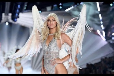 Devon Windsor trình diễn nội y