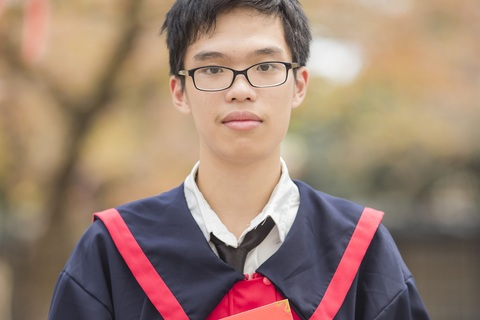 Thủ khoa khối C của Nghệ An: “Học vừa đủ để còn chơi”