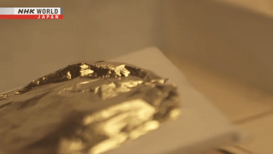 Đến thủ phủ làm ra những tấm vàng lá siêu mỏng nhìn như trong suốt - 1