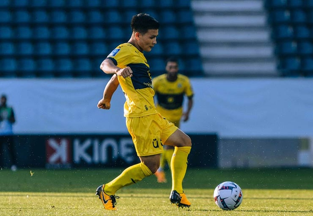 Thực trạng đáng báo động của Quang Hải ở Pau FC - 1 Thực trạng đáng báo động của Quang Hải ở Pau FC - 1