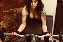 Nam giới đua nhau “xin chết” trước độ nóng bỏng của bà ngoại 35 tuổi