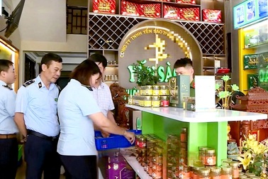 Hơn 15.400 hũ yến chưng có dấu hiệu vi phạm chất lượng sản phẩm