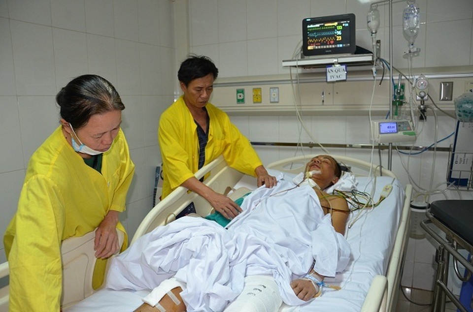Chàng trai xin thoát nghèo ngã từ tầng 5 đang dần hồi phục - 2 Chàng trai xin thoát nghèo ngã từ tầng 5 đang dần hồi phục - 2