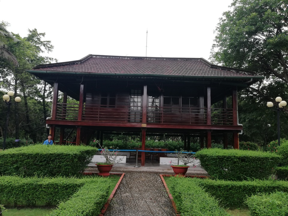 Khu tưởng niệm Bác Hồ ở tỉnh cực Nam Tổ quốc - 13 Khu tưởng niệm Bác Hồ ở tỉnh cực Nam Tổ quốc - 13
