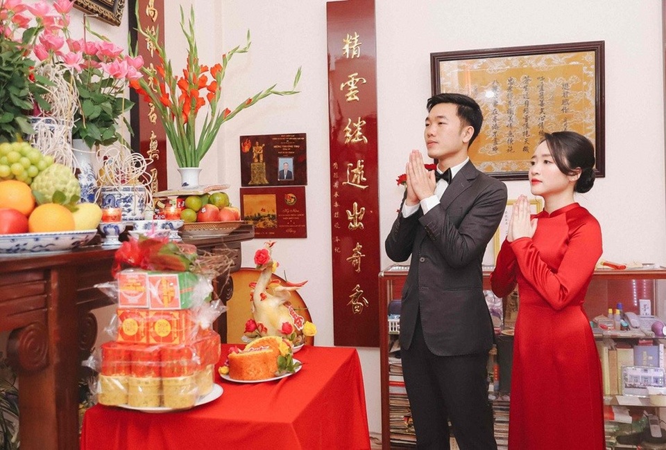 Xuân Trường - Nhuệ Giang khoe ảnh ăn hỏi đẹp lung linh - 3 Xuân Trường - Nhuệ Giang khoe ảnh ăn hỏi đẹp lung linh - 3