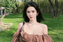 Hot girl quan hệ với Lý Dịch Phong tuyên bố nắm bí mật đen tối của showbiz