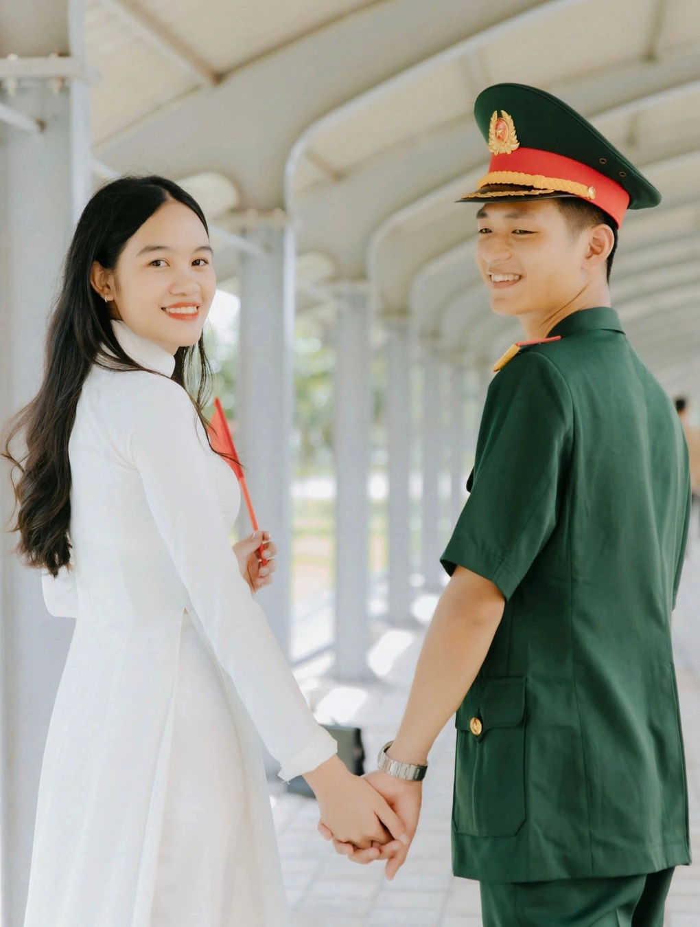 Gen Z về quê làm nhà nước: Thu nhập rủng rỉnh, người yêu gần nhà - 5 Gen Z về quê làm nhà nước: Thu nhập rủng rỉnh, người yêu gần nhà - 5
