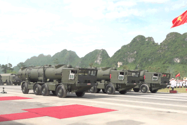 Sức mạnh vũ trang Việt Nam qua các dòng khí tài hiện đại tại A80