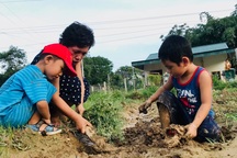 Choáng váng mẹ muốn tìm trường để “cách ly” với con