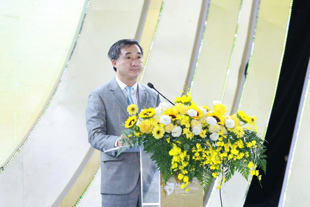 Thứ trưởng Bộ Y tế: Đổi mới tư duy trong y tế từ điều trị sang dự phòng - 1 Thứ trưởng Bộ Y tế: Đổi mới tư duy trong y tế từ điều trị sang dự phòng - 1