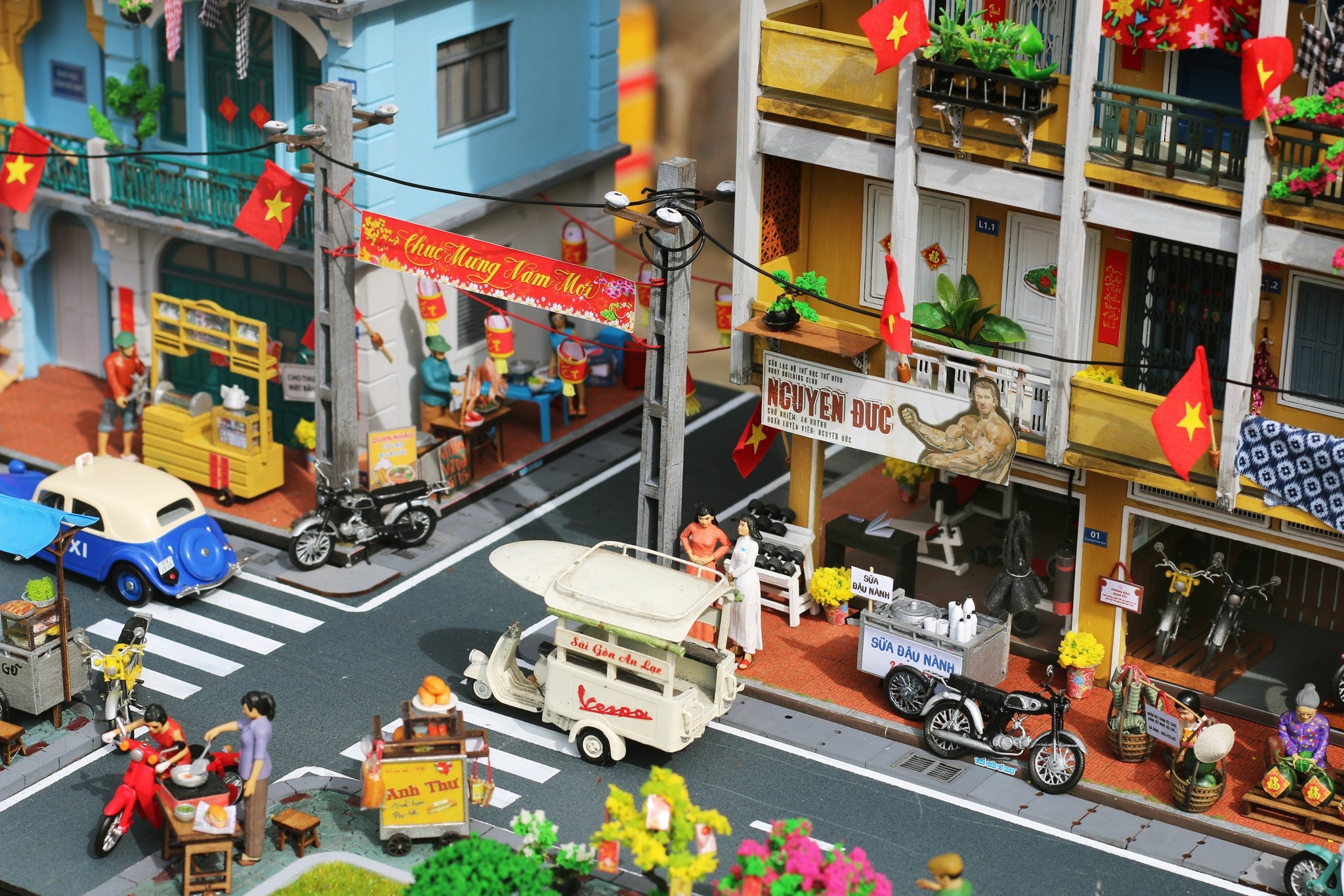 Emlékezés a régi Tetre egy 8X srác egyedi modelljén keresztül - 1 Nhớ Tết xưa qua mô hình độc đáo của chàng trai 8X - 1