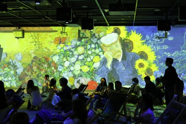 Van Gogh Art Lighting Experience: Triển lãm nghệ thuật kiểu mới hút người xem