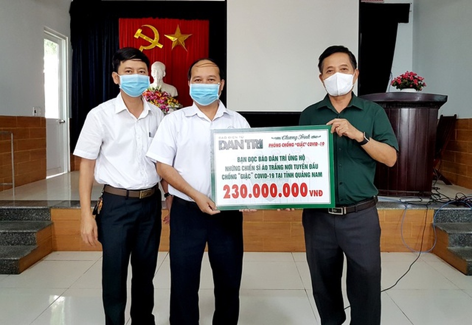 Bạn đọc Dân trí tiếp tục ủng hộ tuyến đầu chống dịch hơn 1,7 tỉ đồng - 6 Bạn đọc Dân trí tiếp tục ủng hộ tuyến đầu chống dịch hơn 1,7 tỉ đồng - 6