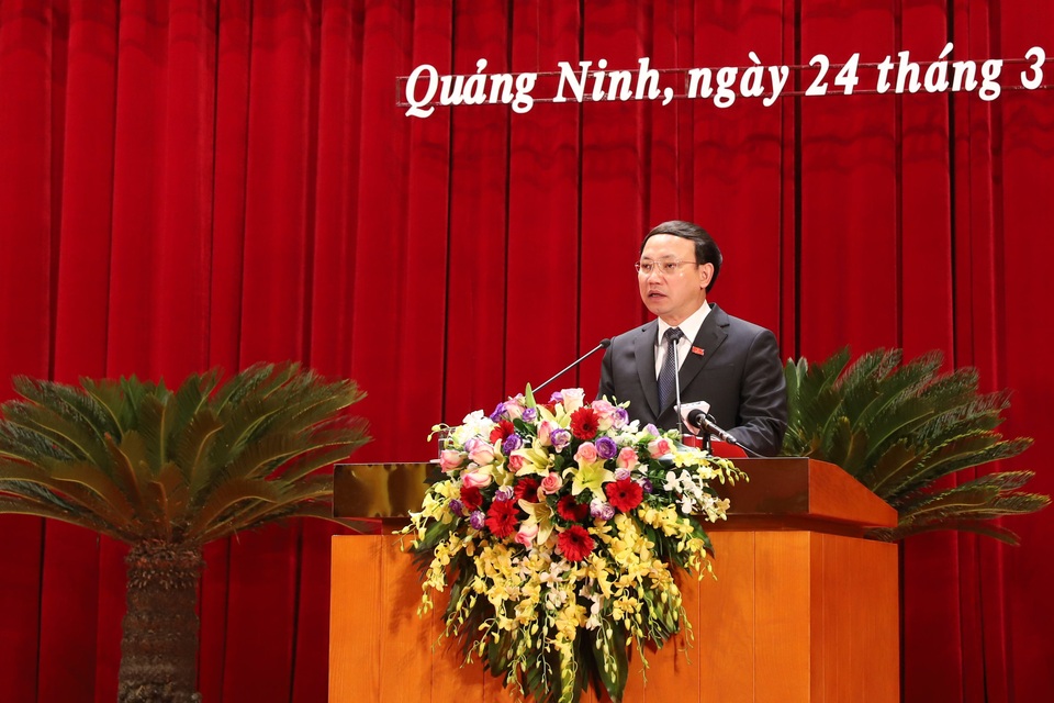 Quảng Ninh phấn đấu trở thành một trong những cực tăng trưởng của phía Bắc - 3 Quảng Ninh phấn đấu trở thành một trong những cực tăng trưởng của phía Bắc - 3