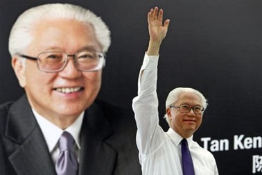 Cựu Phó Thủ tướng Tony Tan trúng cử Tổng thống Singapore
