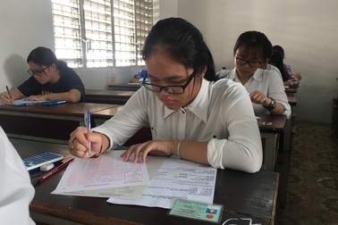 Một mã đề thi bị sai sót nhỏ được khắc phục kịp thời