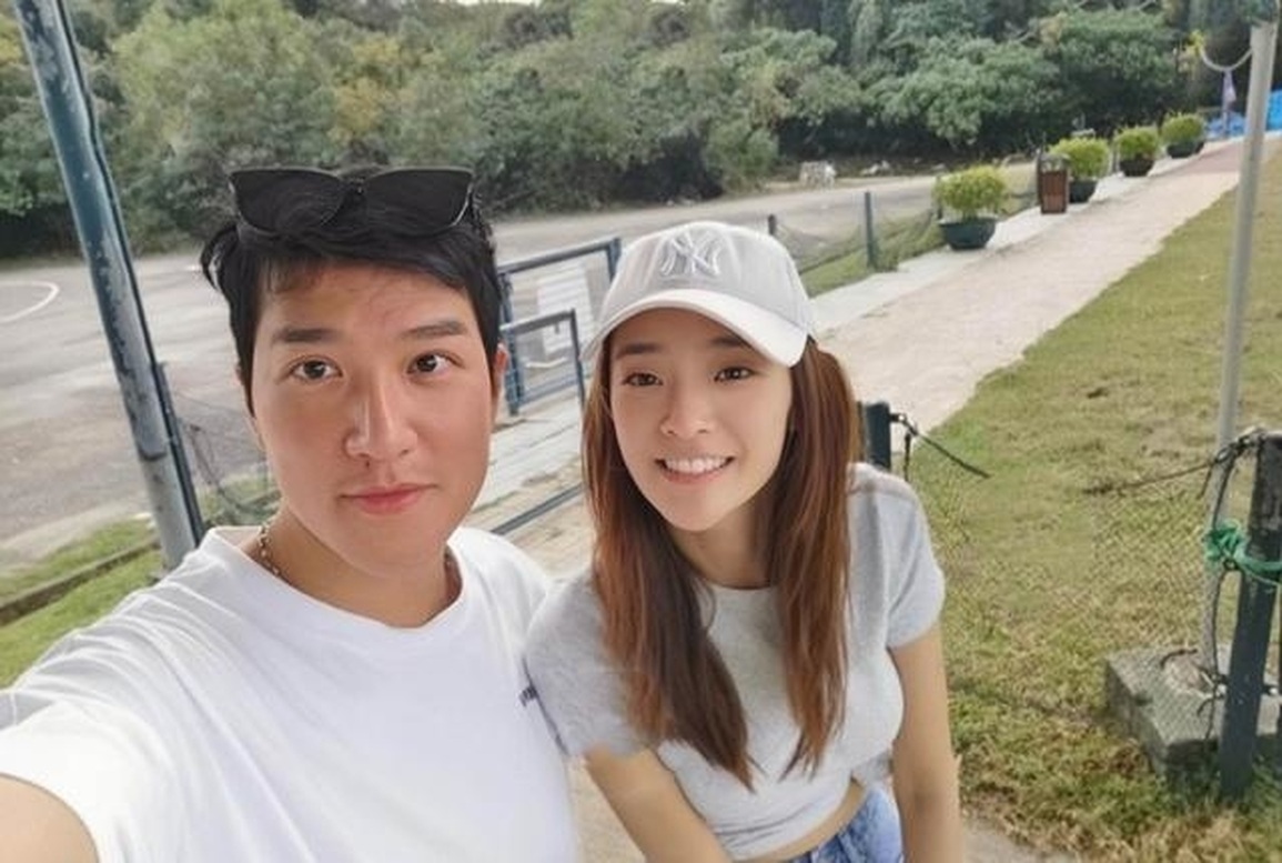 Á hậu xinh đẹp, con nhà giàu công khai xin lỗi vì bị tố bắt cá nhiều tay - 2 Á hậu xinh đẹp, con nhà giàu công khai xin lỗi vì bị tố bắt cá nhiều tay - 2