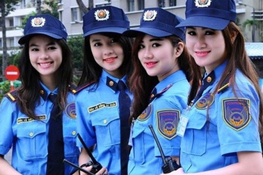 4 nữ bảo vệ xinh như hot girl gây xôn xao