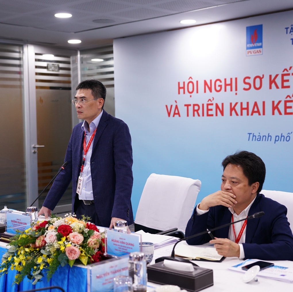 PV GAS sơ kết 6 tháng, triển khai kế hoạch 6 tháng cuối năm - 2 PV GAS sơ kết 6 tháng, triển khai kế hoạch 6 tháng cuối năm - 2