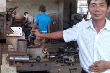 Anh nông dân sáng chế ra 200 loại máy nông nghiệp, thu 3,5 tỷ đồng/năm