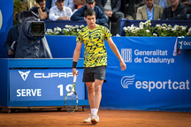 Carlos Alcaraz tiến vào bán kết Barcelona Open