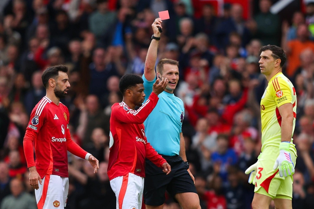 Man Utd khiến Aston Villa tuột vé dự Champions League - 2 Man Utd khiến Aston Villa tuột vé dự Champions League - 2
