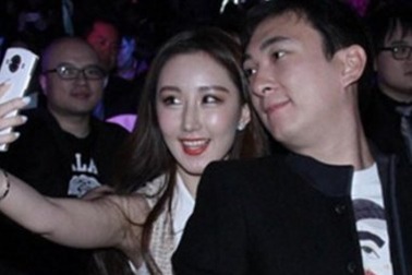 Trung Quốc sốc với thiếu gia tiêu 2,5 triệu NDT trong quán karaoke