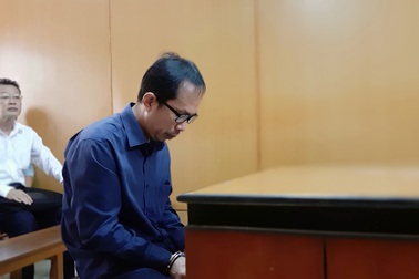 Vay hàng trăm tỉ đồng rồi làm giả giấy tờ, biến chủ nợ thành con nợ