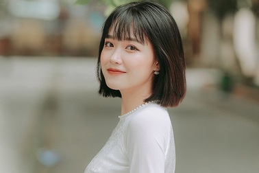 Hot girl trường Báo đẹp quyến rũ trong bộ ảnh chia tay tuổi sinh viên