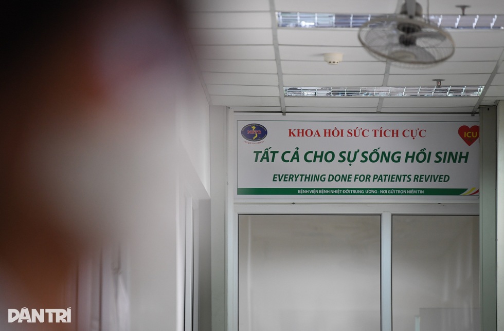 Nhật ký một ngày ở nơi “sinh tử giao nhau” của bóng hồng nội trú - 20 Nhật ký một ngày ở nơi “sinh tử giao nhau” của bóng hồng nội trú - 20