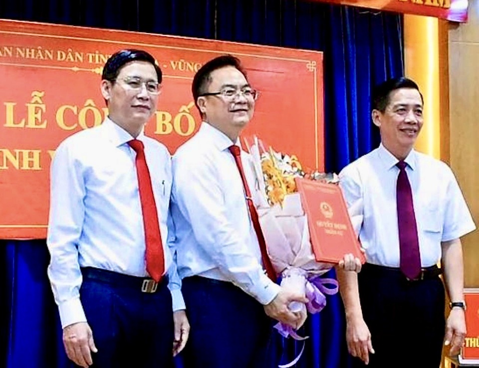 Ông Hoàng Vũ Thảnh được giao Quyền Chủ tịch UBND TP Vũng Tàu - 1 Ông Hoàng Vũ Thảnh được giao Quyền Chủ tịch UBND TP Vũng Tàu - 1