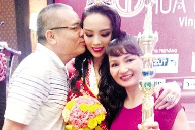 Tân Hoa hậu Việt Nam 2014 qua lời kể của mẹ