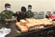 Cõng 31 kg ma túy vào Nam để nhận 20 triệu đồng