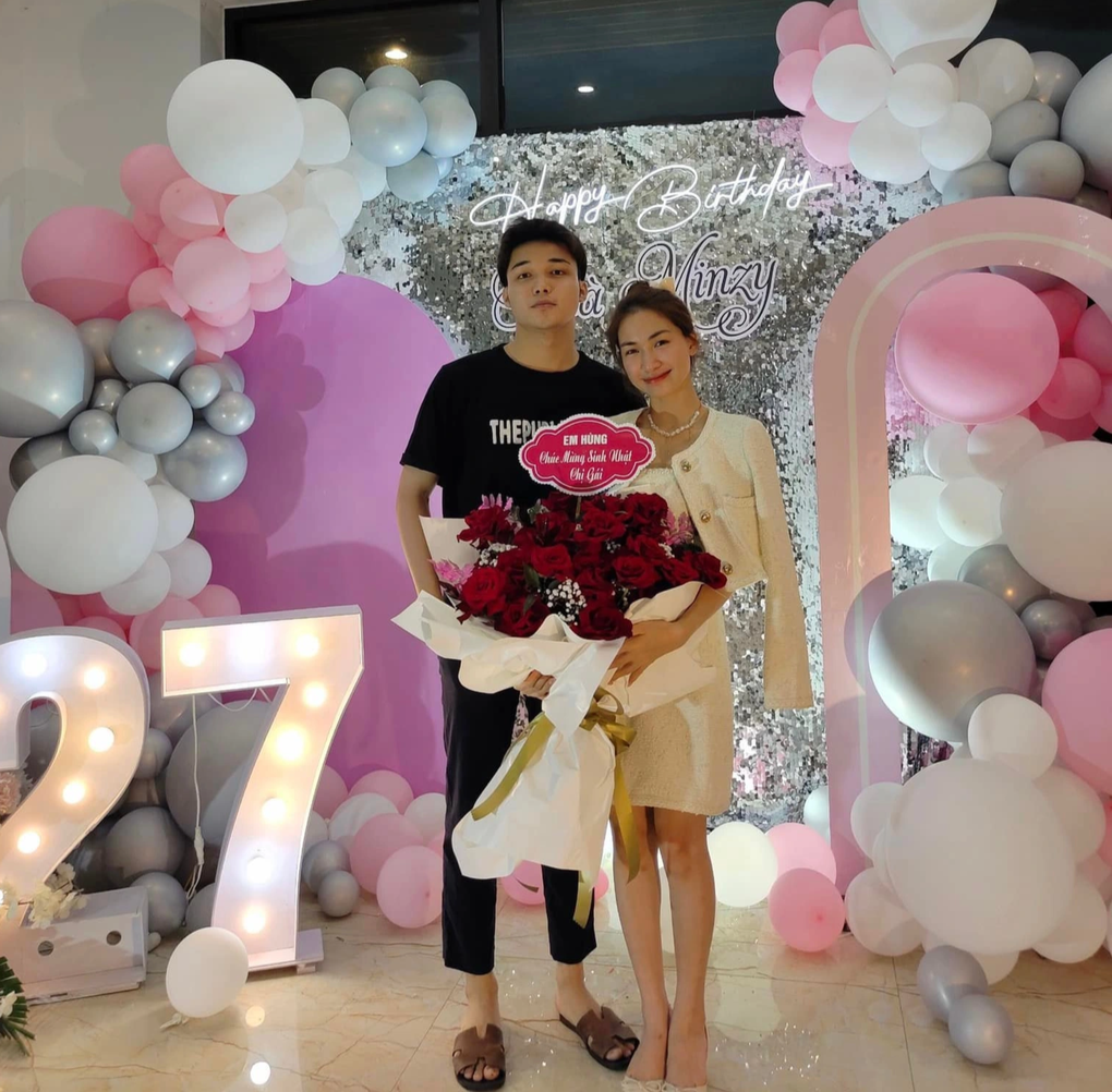 Em trai Hòa Minzy gây bất ngờ khi ngày càng đẹp trai, phong độ - 2