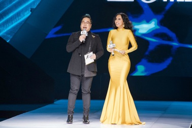 MC Huyền Ny "biến hóa" với thời trang