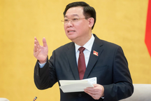 Chủ tịch Quốc hội: "Sách giáo khoa không chỉ là học liệu đơn thuần"