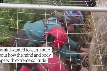 Nữ vận động viên sống 500 ngày trong hang tối.