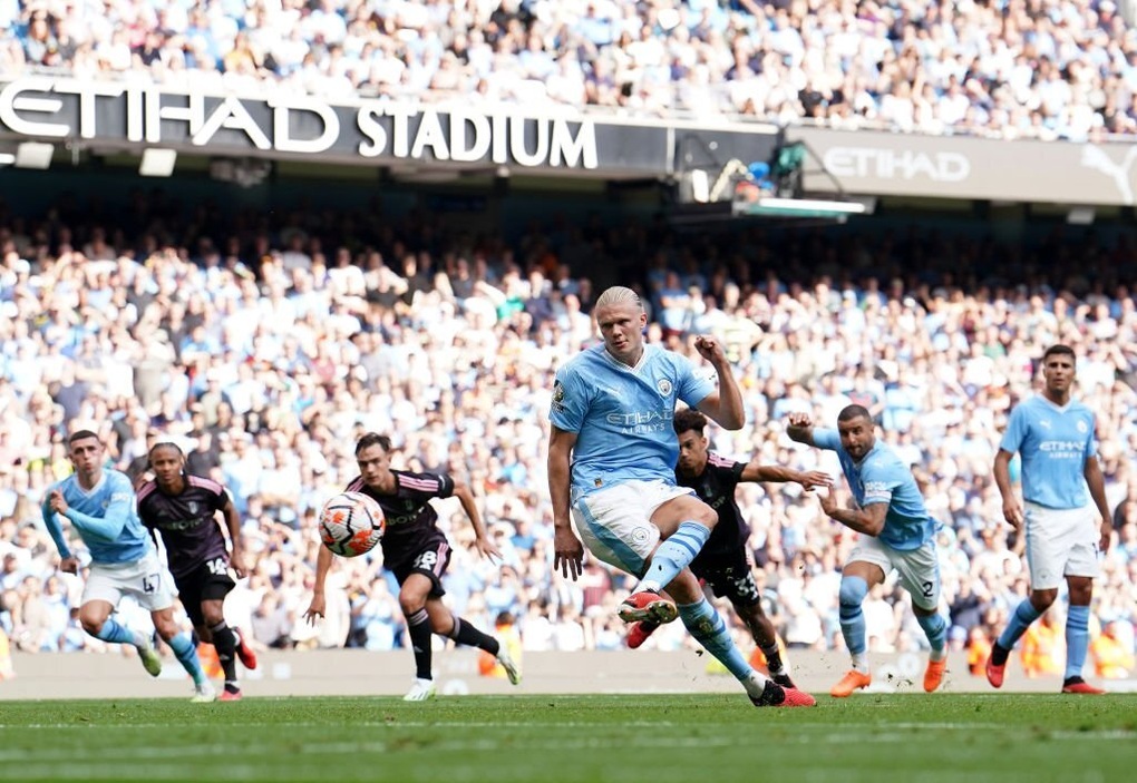 Haaland lập hat-trick, Man City xây chắc ngôi đầu bảng - 2 Haaland lập hat-trick, Man City xây chắc ngôi đầu bảng - 2