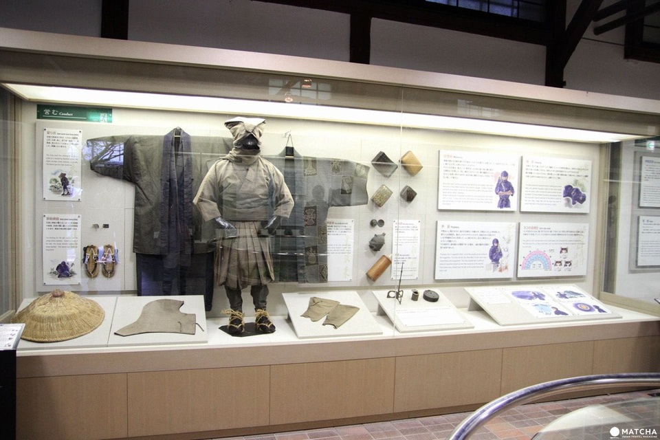 Két sắt nặng 150 kg chứa hơn 1 triệu Yên bốc hơi khỏi bảo tàng - 3