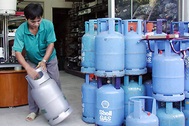 Giá gas tăng thêm 51.000 đồng/bình 12kg