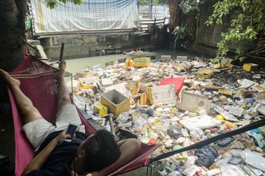 Người dân TPHCM hơn một thập kỷ chờ cải tạo kênh Hy Vọng