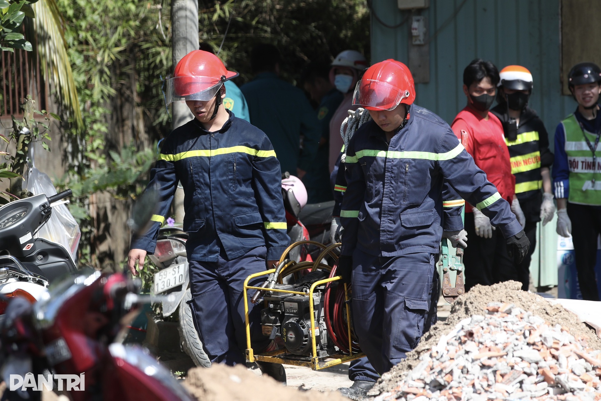 Hiện trường vụ sập nhà khiến 1 người chết ở TP Thủ Đức - 2 Hiện trường vụ sập nhà khiến 1 người chết ở TP Thủ Đức - 2
