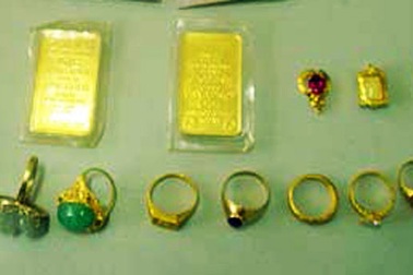 Dàn cảnh “đánh rơi vàng” giữa đường để lừa đảo 